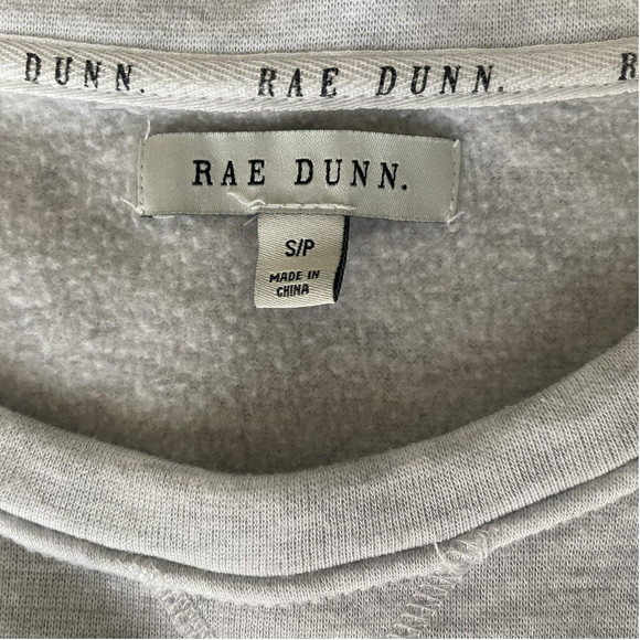 Rae Dunn Be Happy Cropped Sweatshirt Womens S Gray Crewneck Drop Shoulder - Picture 2 of 7